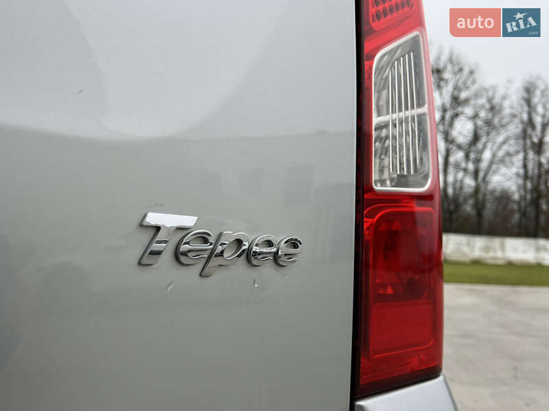 Мінівен Peugeot Partner 2011 в Луцьку