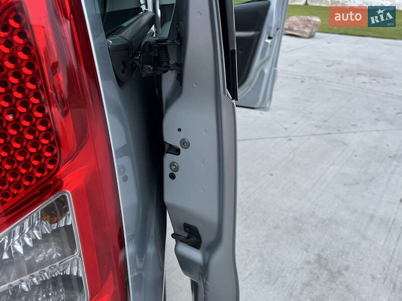 Мінівен Peugeot Partner 2011 в Луцьку