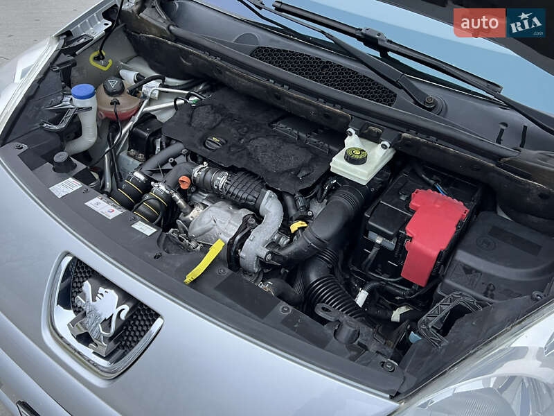 Мінівен Peugeot Partner 2011 в Луцьку