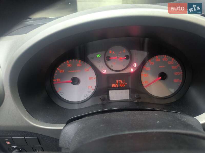 Минивэн Peugeot Partner 2010 в Киеве