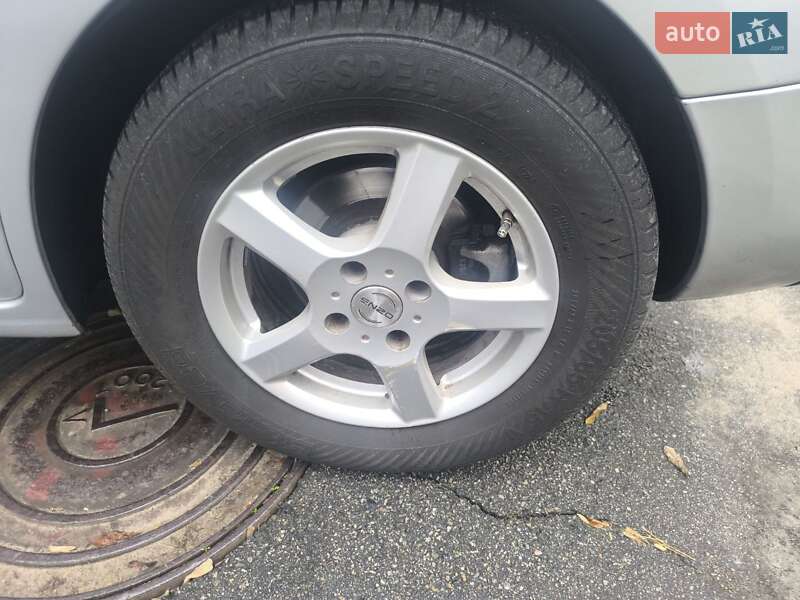 Минивэн Peugeot Partner 2010 в Киеве