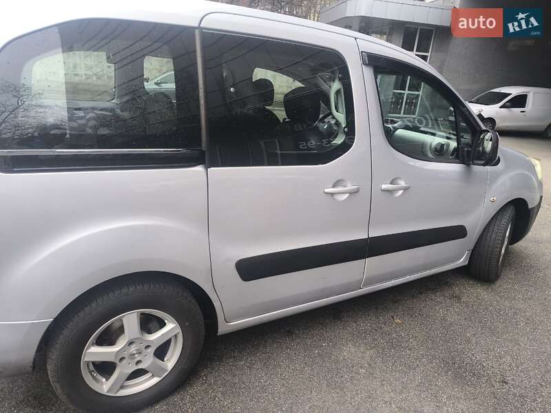 Минивэн Peugeot Partner 2010 в Киеве