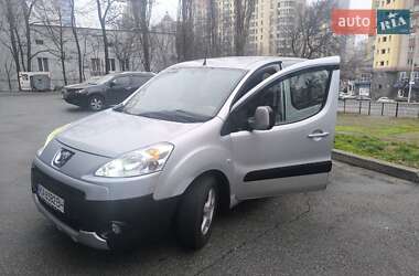 Мінівен Peugeot Partner 2010 в Києві
