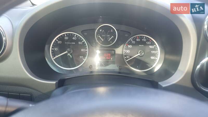 Мінівен Peugeot Partner 2011 в Києві фото 10 Мінівен Peugeot Partner 2011 в Києві