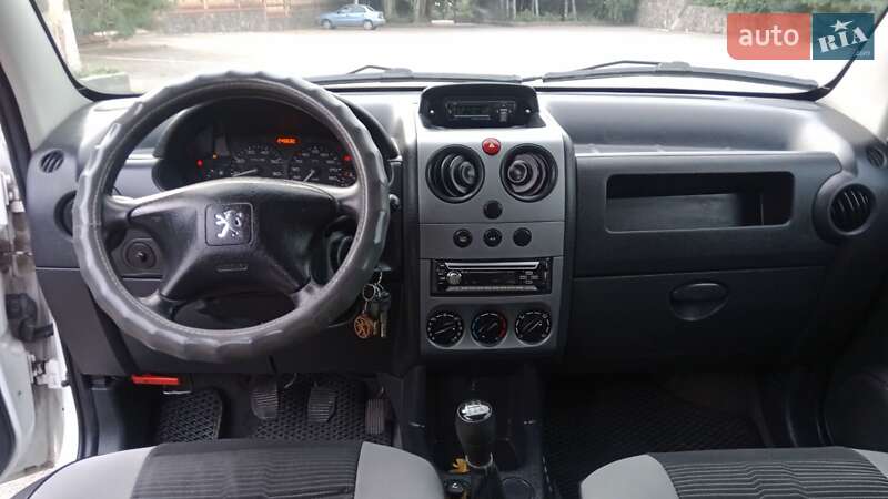 Минивэн Peugeot Partner 2007 в Гнивани