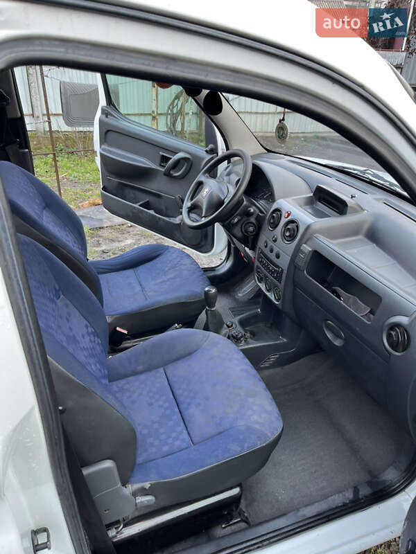 Минивэн Peugeot Partner 2007 в Голованевске