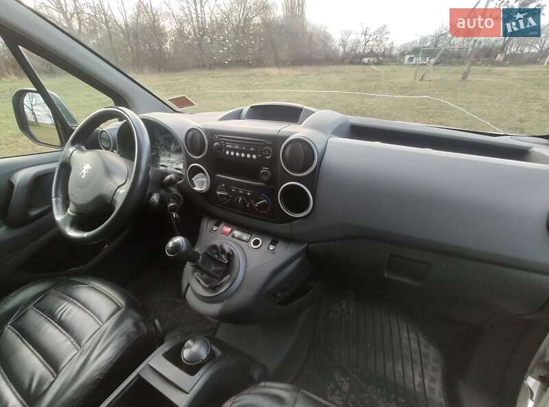 Вантажний фургон Peugeot Partner 2012 в Лохвиці фото 7 Вантажний фургон Peugeot Partner 2012 в Лохвиці