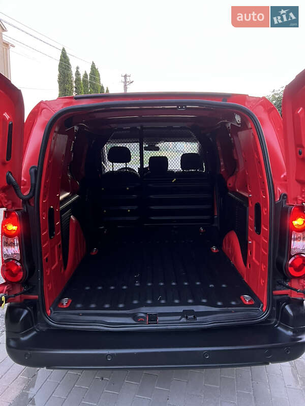 Грузовой фургон Peugeot Partner 2018 в Хмельницком