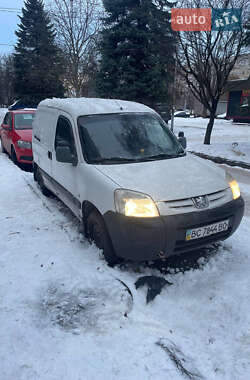 Грузовой фургон Peugeot Partner 2004 в Львове