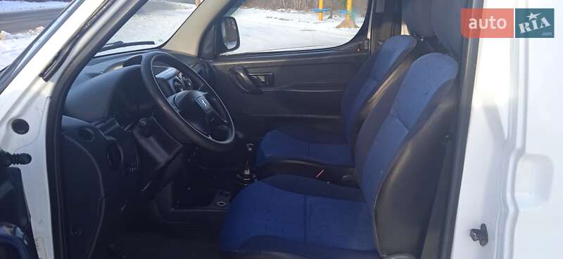 Мінівен Peugeot Partner 2003 в Славуті