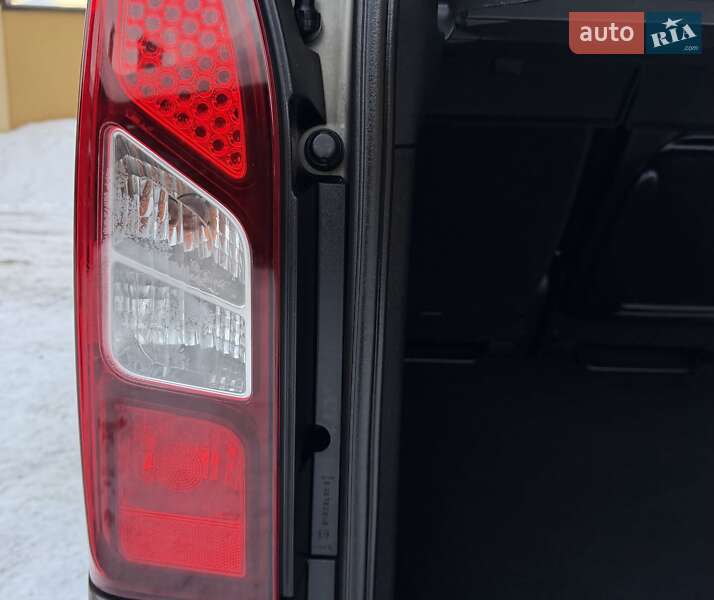 Минивэн Peugeot Partner 2017 в Львове