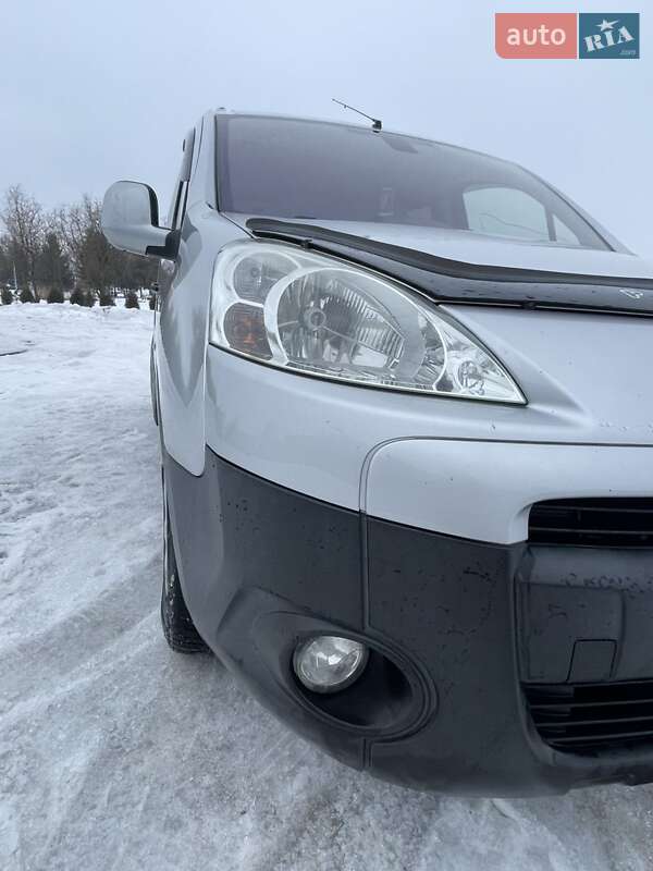 Минивэн Peugeot Partner 2009 в Хмельнике