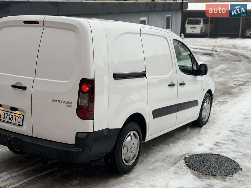 Грузовой фургон Peugeot Partner 2014 в Ивано-Франковске