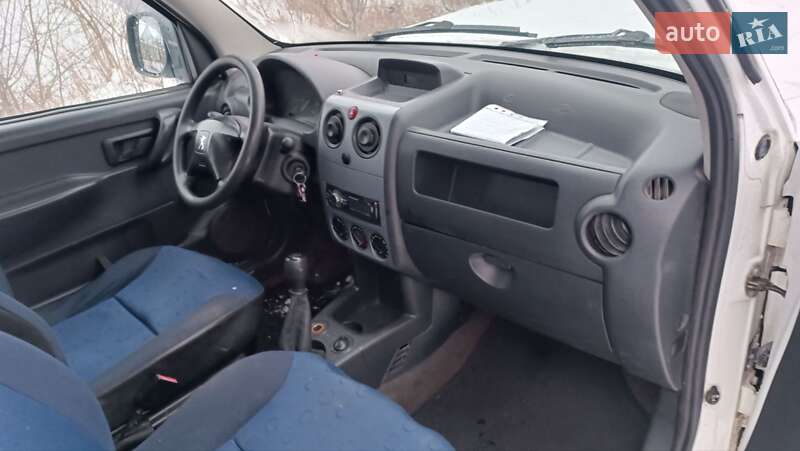 Минивэн Peugeot Partner 2004 в Сарнах