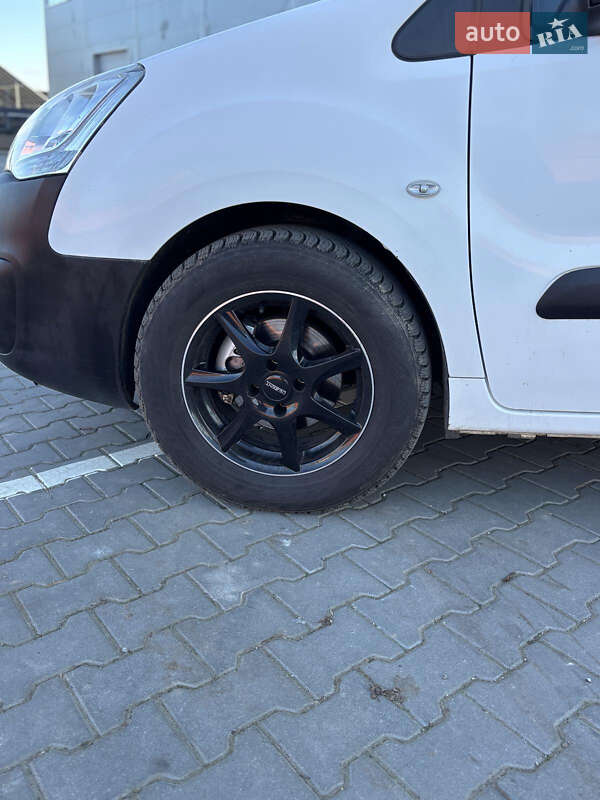 Минивэн Peugeot Partner 2017 в Хмельницком фото 9 Минивэн Peugeot Partner 2017 в Хмельницком