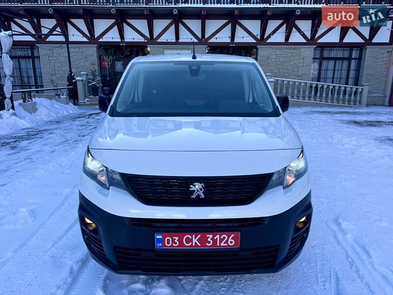 Вантажний фургон Peugeot Partner 2019 в Рівному