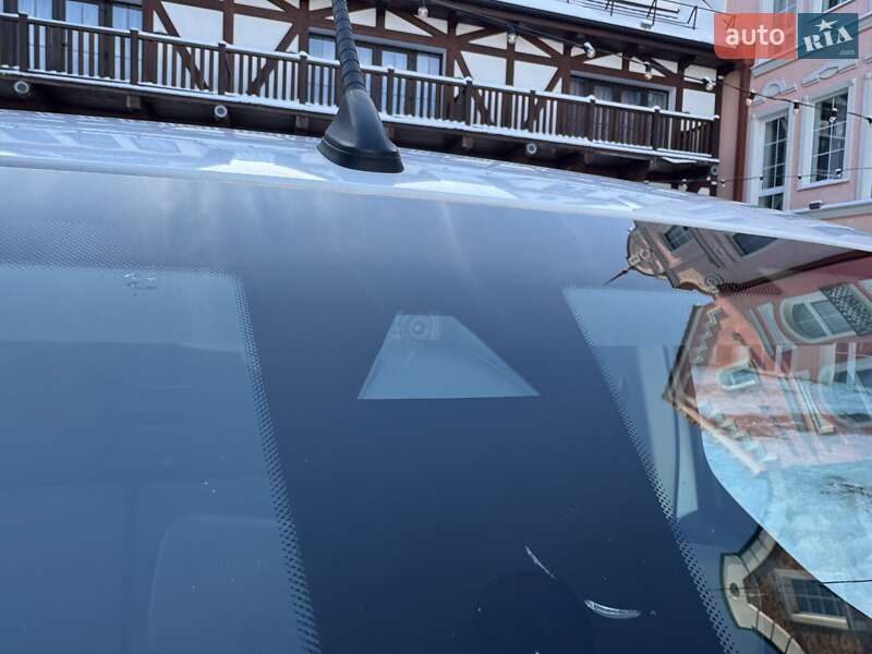 Вантажний фургон Peugeot Partner 2019 в Рівному