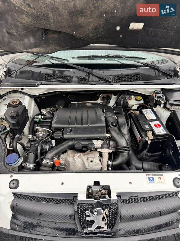 Грузовой фургон Peugeot Partner 2007 в Тернополе