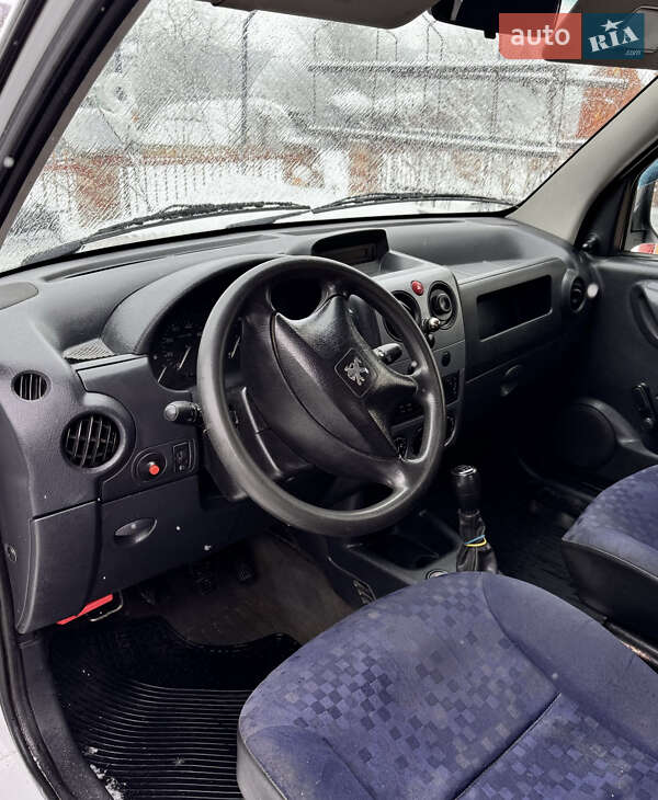 Грузовой фургон Peugeot Partner 2007 в Тернополе