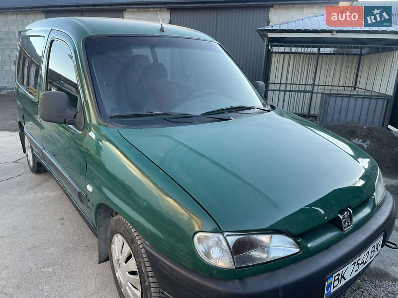 Минивэн Peugeot Partner 2001 в Костополе