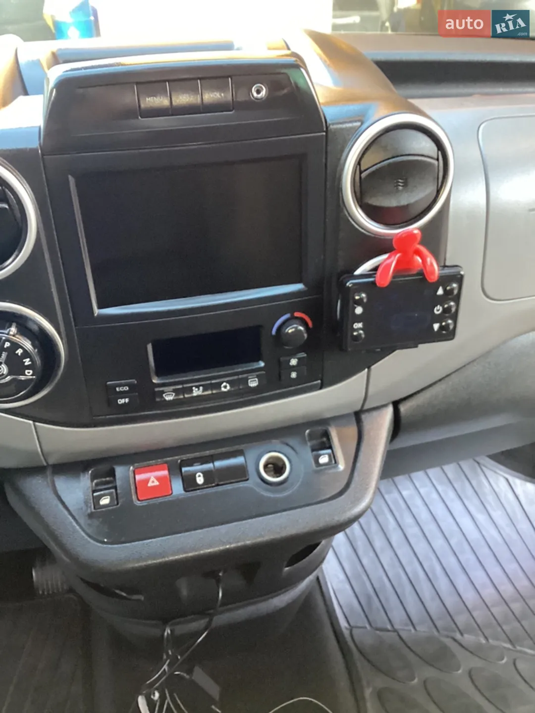 2018 Peugeot Partner - мініатюра 40