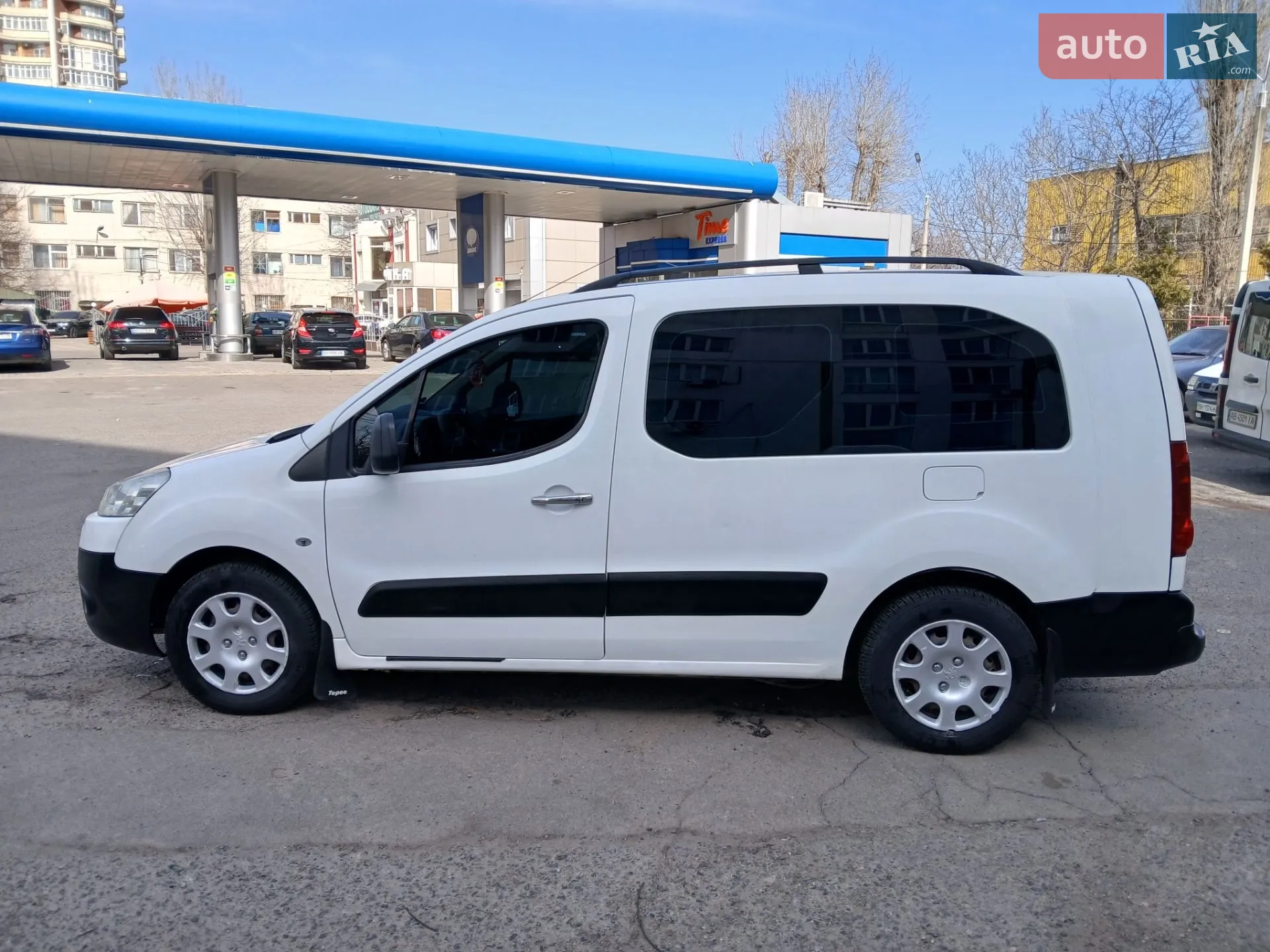 2010 Peugeot Partner - мініатюра 8