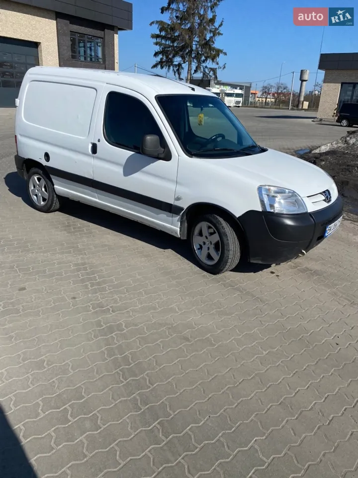 2011 Peugeot Partner - мініатюра 27