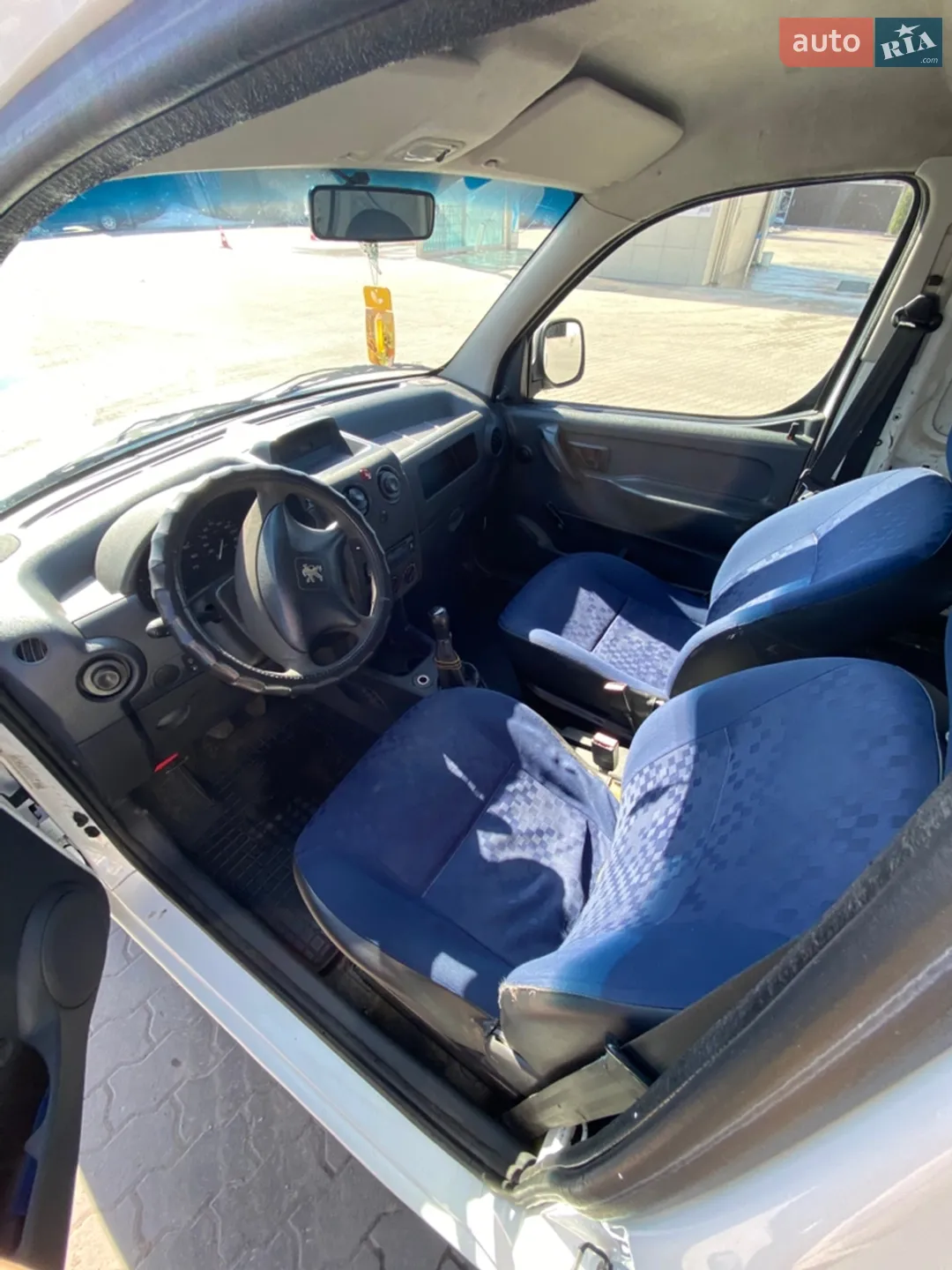 2010 Peugeot Partner - мініатюра 10