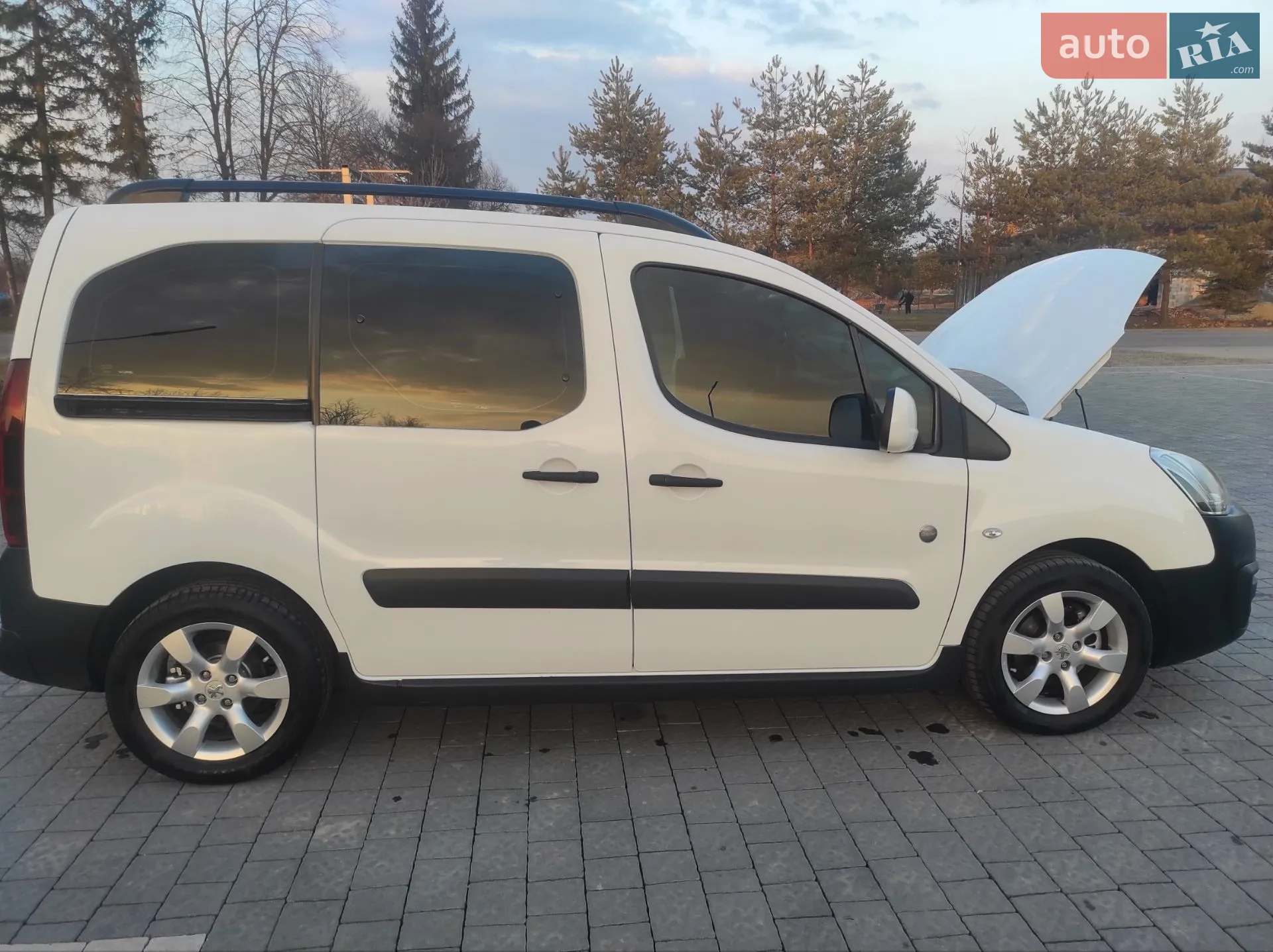 2015 Peugeot Partner - мініатюра 70