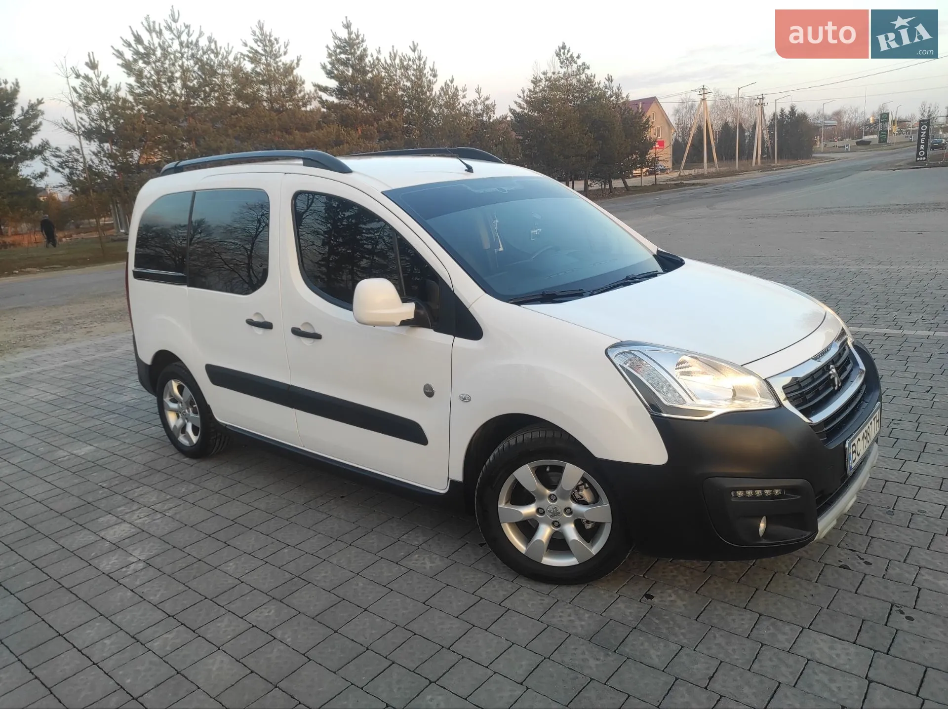 2015 Peugeot Partner - мініатюра 5