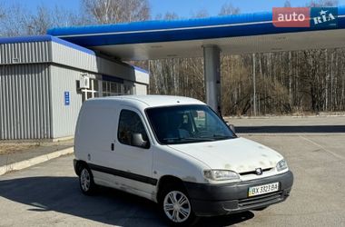 Вантажний фургон Peugeot Partner 1999 в Славуті
