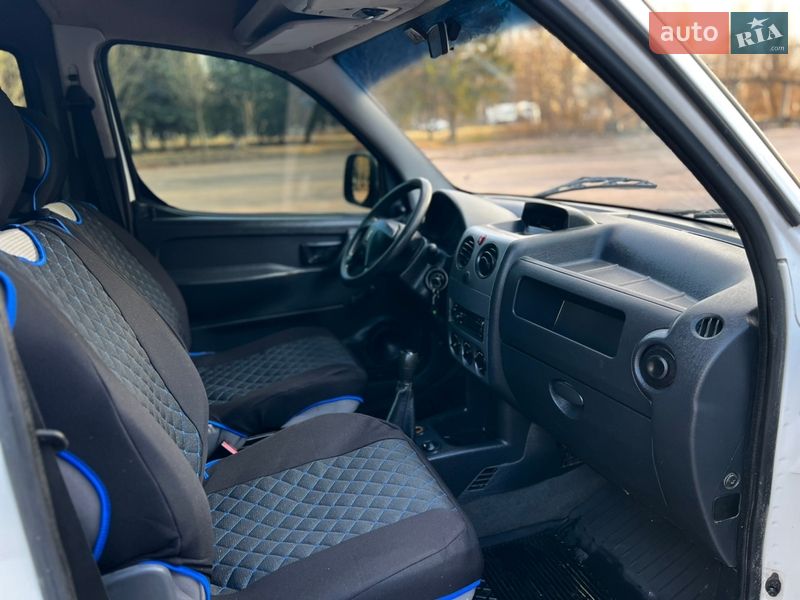 Минивэн Peugeot Partner 2004 в Житомире фото 12 Минивэн Peugeot Partner 2004 в Житомире