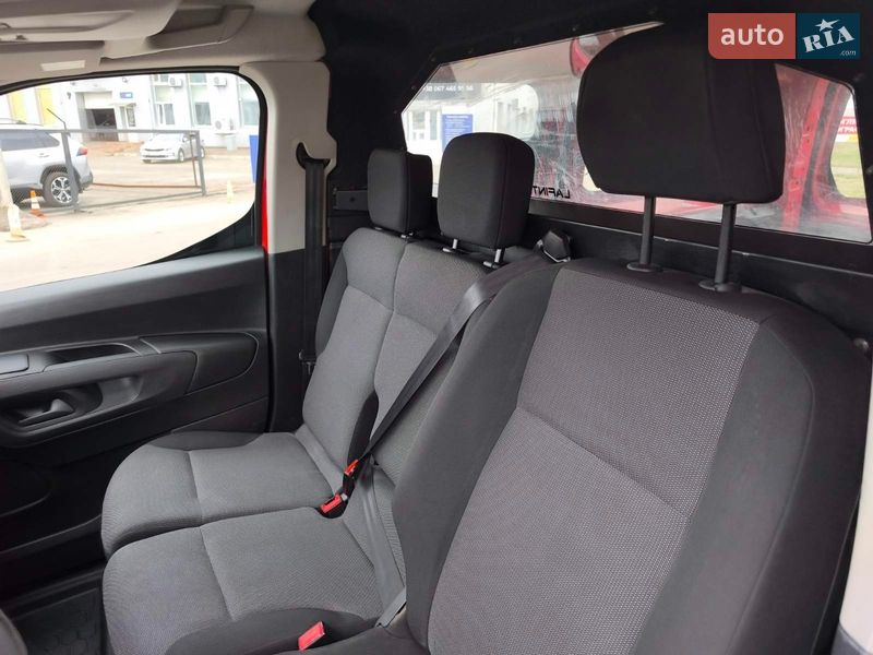 Грузовой фургон Peugeot Partner 2021 в Киеве фото 40 Грузовой фургон Peugeot Partner 2021 в Киеве