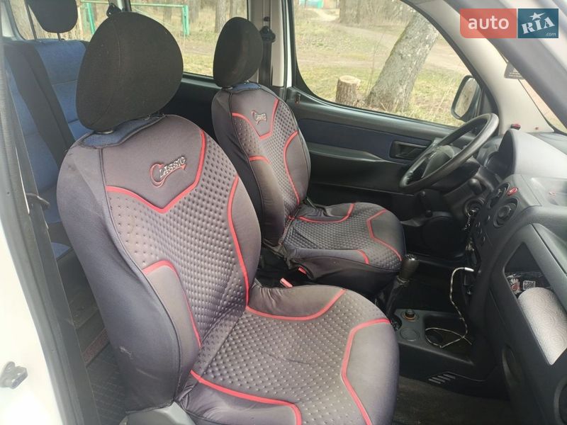 Мінівен Peugeot Partner 2006 в Прилуках