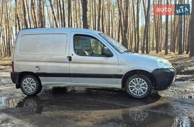 Грузовой фургон Peugeot Partner 2005 в Краматорске