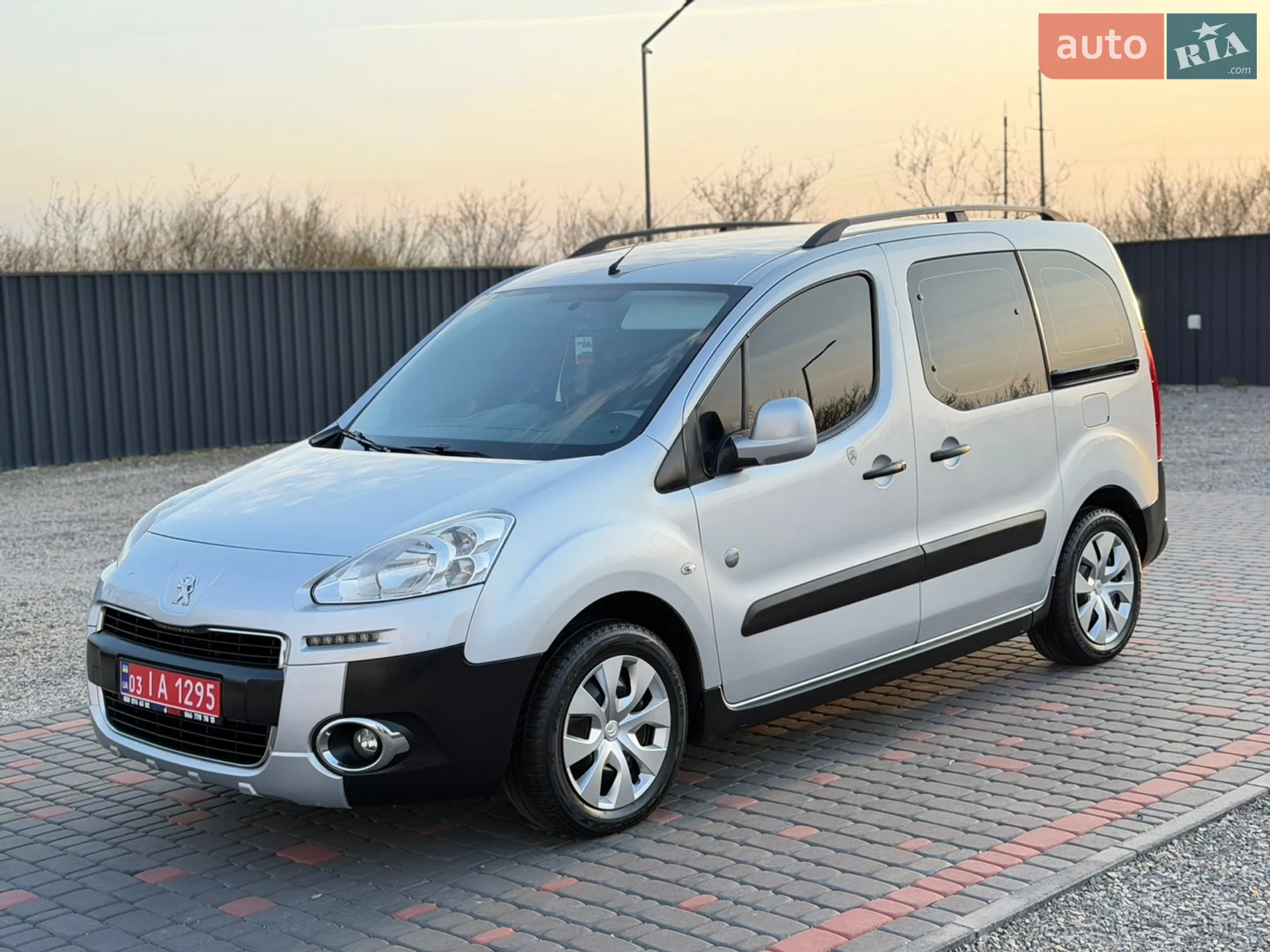 2015 Peugeot Partner - мініатюра 5