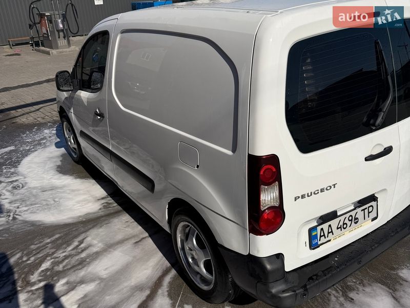 Минивэн Peugeot Partner 2014 в Буче