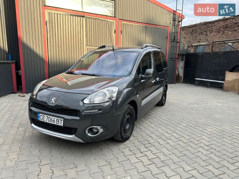 Мінівен Peugeot Partner 2014 в Кельменцях