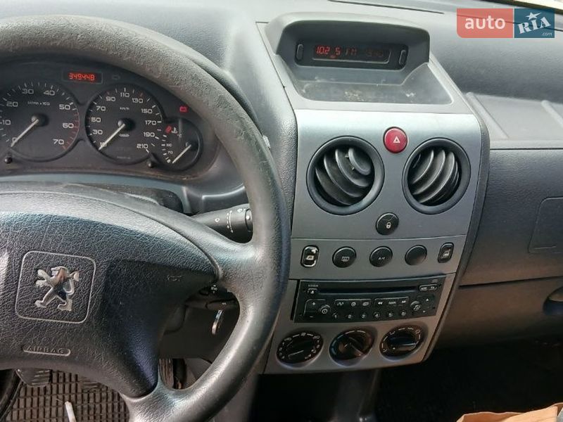 Грузовой фургон Peugeot Partner 2008 в Киеве фото 2 Грузовой фургон Peugeot Partner 2008 в Киеве