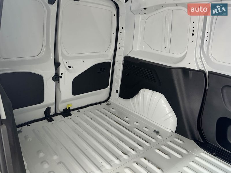 Минивэн Peugeot Partner 2020 в Львове