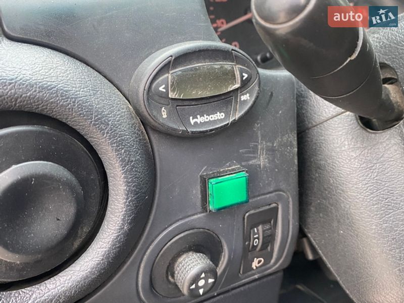 Мінівен Peugeot Partner 2005 в Звягелі