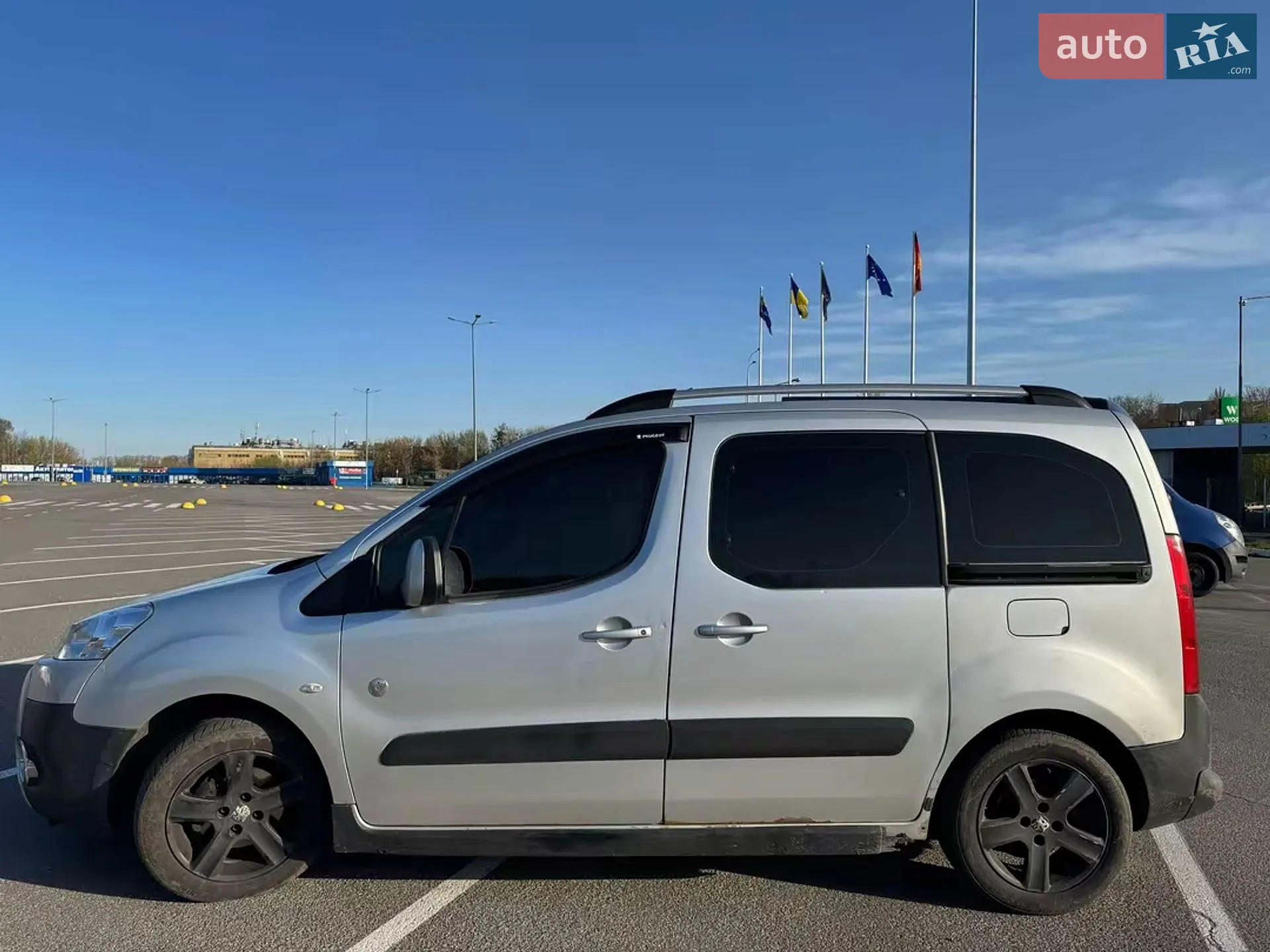 2011 Peugeot Partner - мініатюра 8