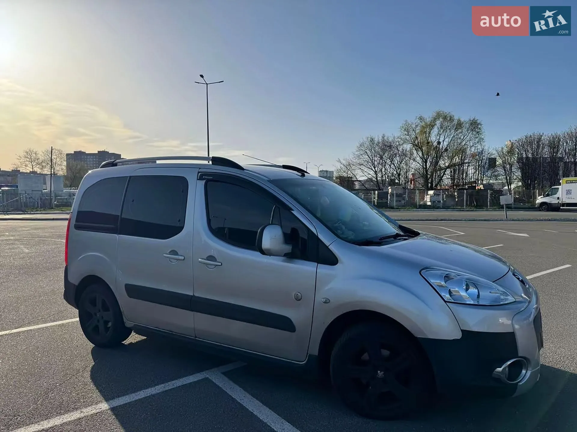 2011 Peugeot Partner - мініатюра 9