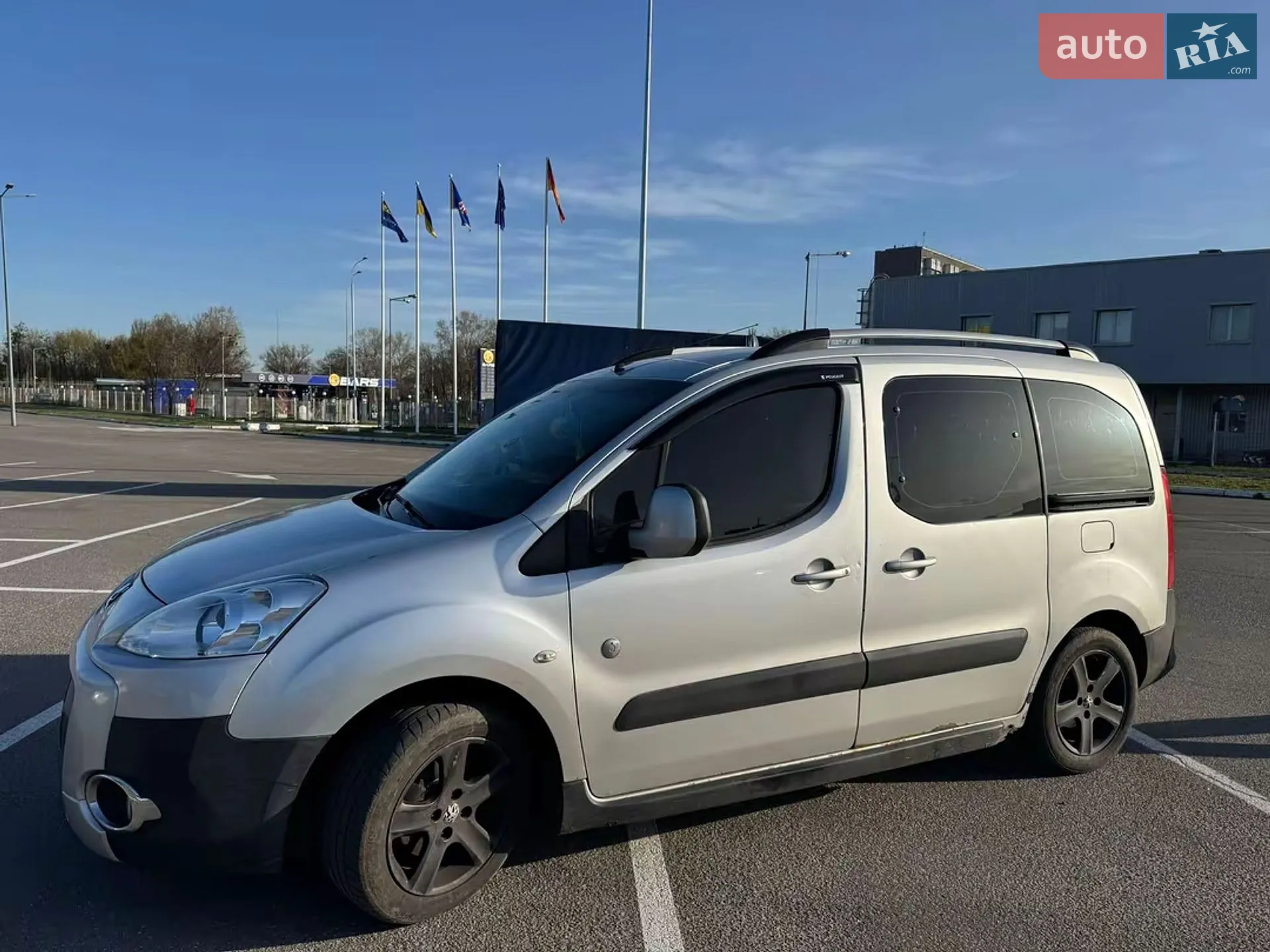 2011 Peugeot Partner - мініатюра 7