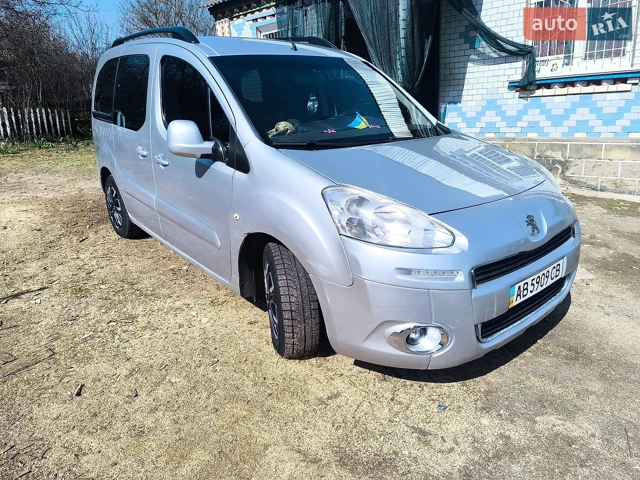 2015 Peugeot Partner - мініатюра 20