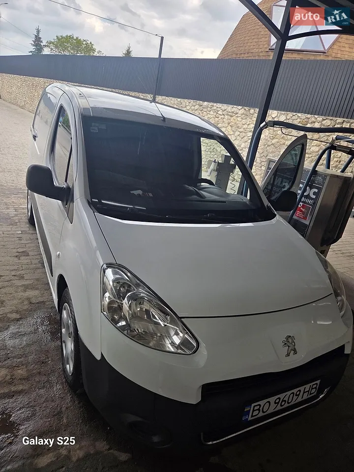 2011 Peugeot Partner - мініатюра 45
