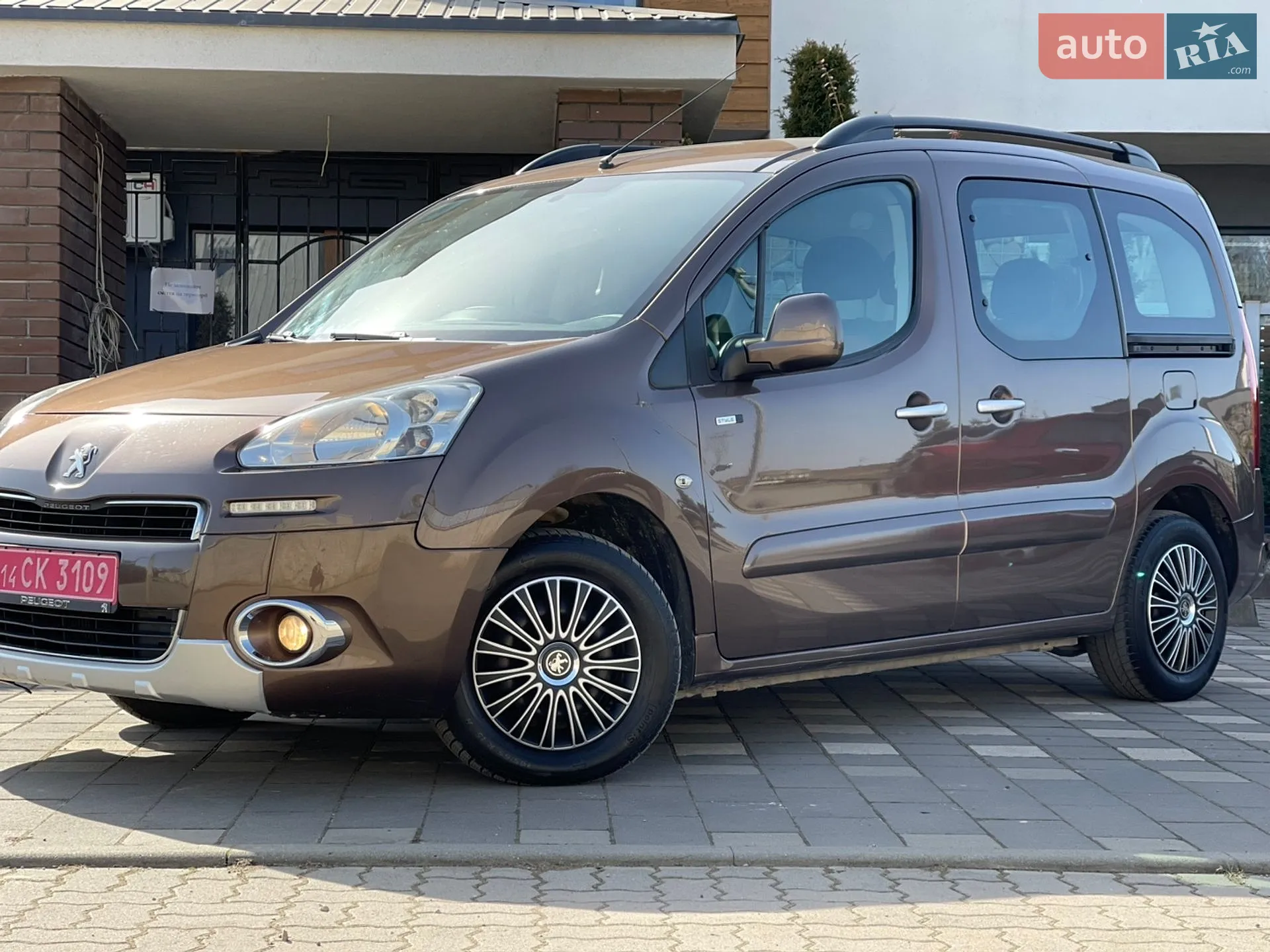 2015 Peugeot Partner - мініатюра 31