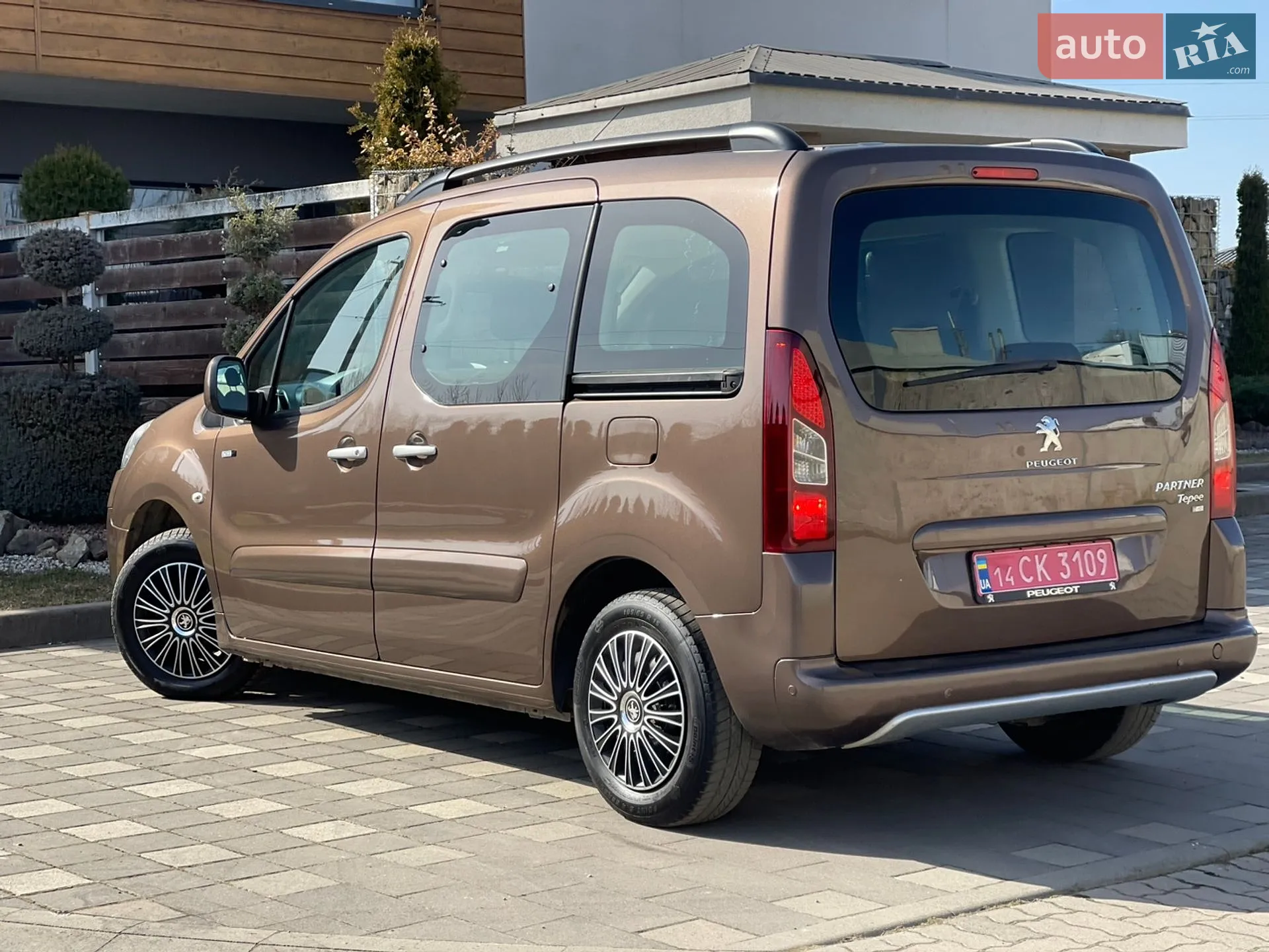 2015 Peugeot Partner - мініатюра 45