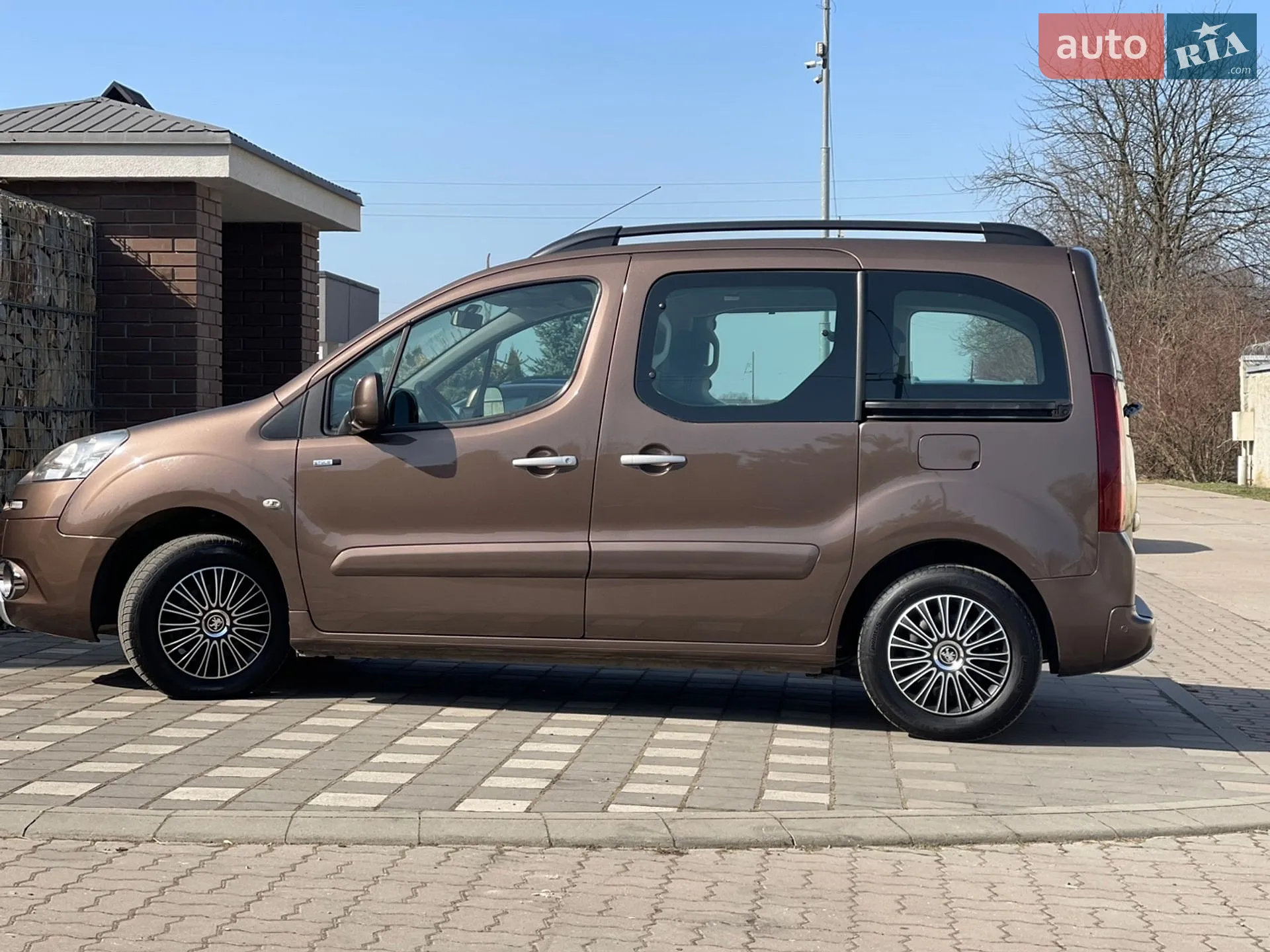 2015 Peugeot Partner - мініатюра 51