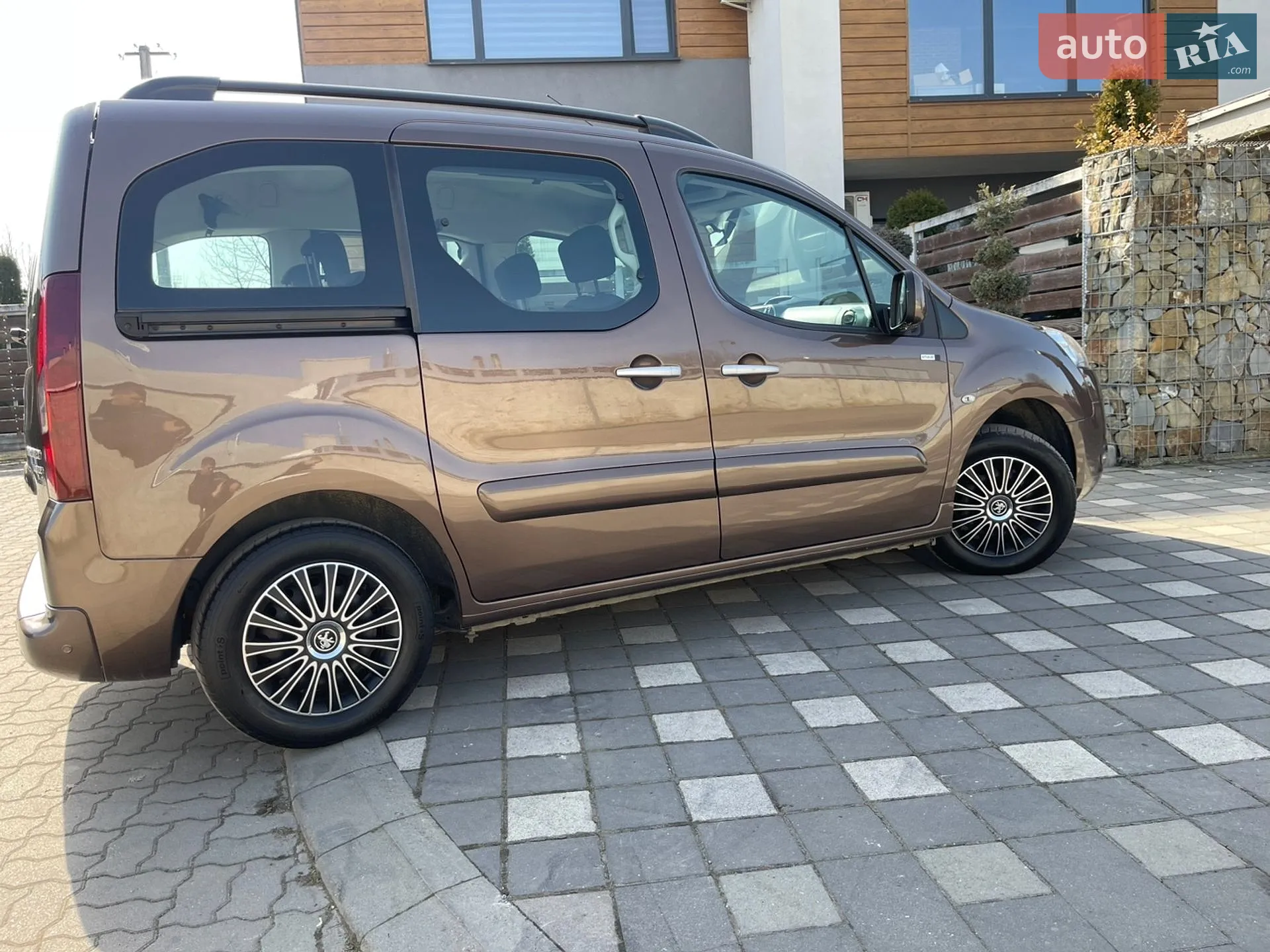 2015 Peugeot Partner - мініатюра 69